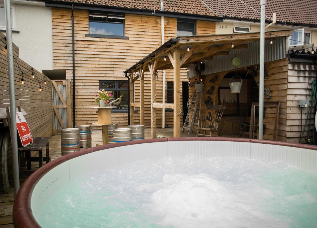 James' Place @ Bike Park Wales And The Brecon Beacons เมอเทอร์ทิดฟิล ภายนอก รูปภาพ